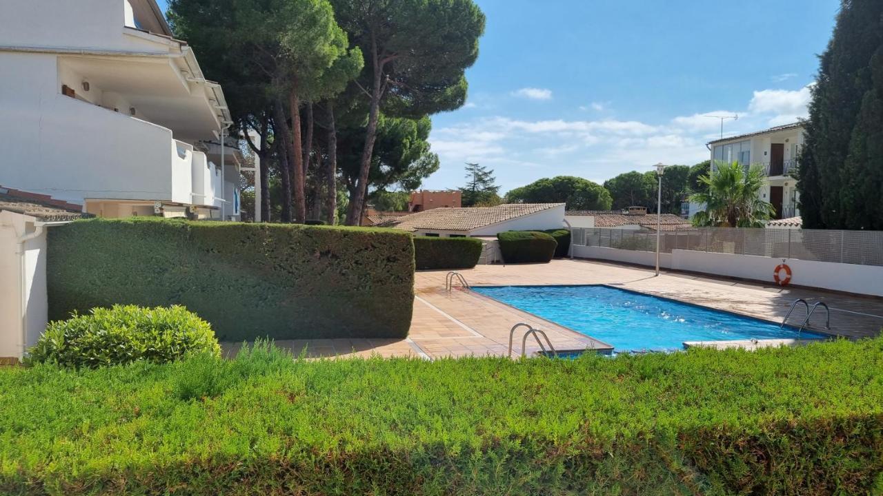 Apartamento Familiar Con Piscina Y Wifi L' Escala Dış mekan fotoğraf